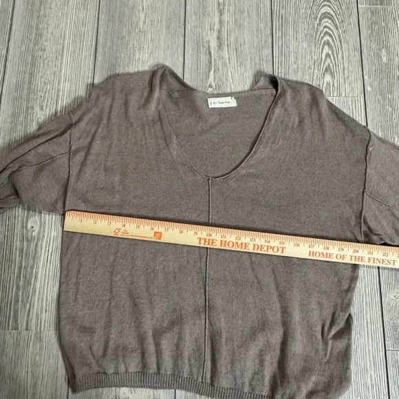 By Together Mocha Cotton & Cashmere V-Neck Relaxed Sweater, Small, - Picture 6 of 9